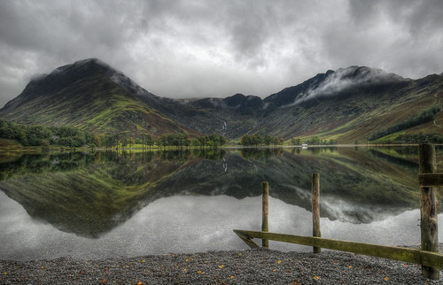 uk greatbritain autumn england mountains water reflections river landscape geotagged nationalpark rocks stream lakes lakedistrict cliffs hills haystacks cumbria pikes crags hdr buttermere waterreflections photomix glaciation fleetwithpike glaciatedvalley northwestengland englishlandscape britishlandscape glaciatedlandscape warnscale boblyp sognidreams geo:lat=5452901851393924 geo:lon=32573900903129243