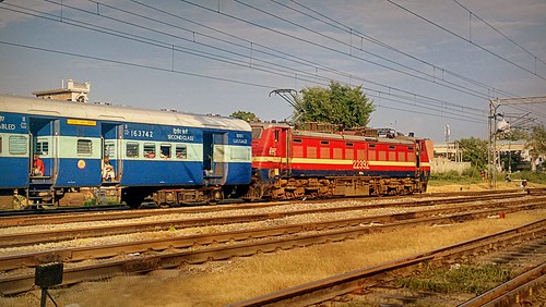 railroad indian railways vadodara wap4 sarvodaya katra ahmedabad