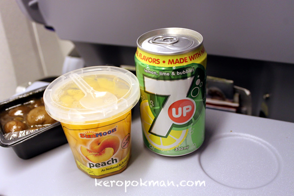 Airline Food, Scoot Airlines (TZ) - SIN-SYD-SIN