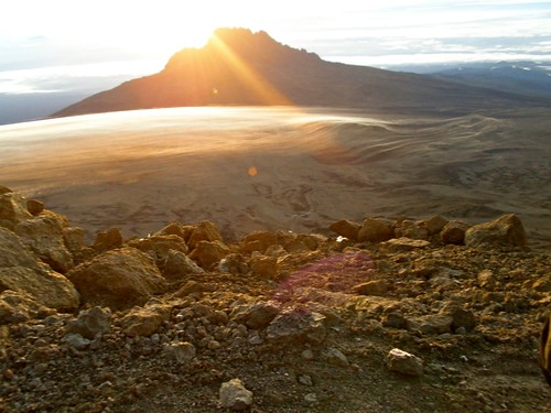 kilimanjaro clouds sunrise tanzania mawenzi kibo