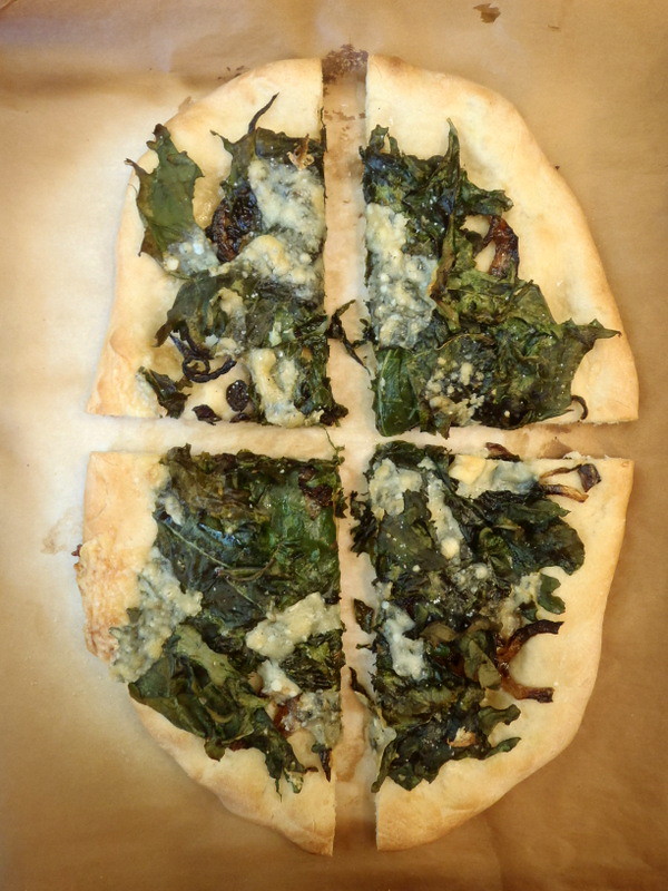 The Cooking of Joy: Crispy Kale Pizza