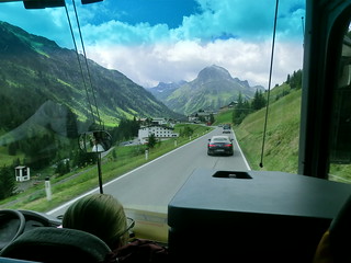 Die Alpen durch die Fensterscheibe, wir waren müde und sehnten uns nach Ruhe 7220