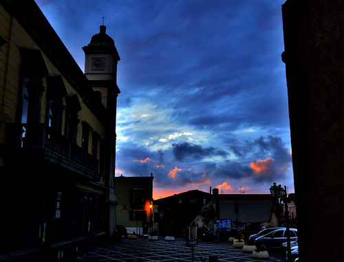 sardegna sunset sky clouds square tramonto nuvole sardinia basilica skylight chiesa piazza santantioco redclouds