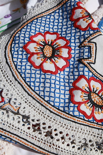 feeling stitchy: Portugal - a living museum of embroidery