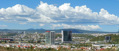 queretaro panoramica méxico vista ciudad desarrollo edificios central park cielo nubes sky clouds buildings view nikon p500 coolpix