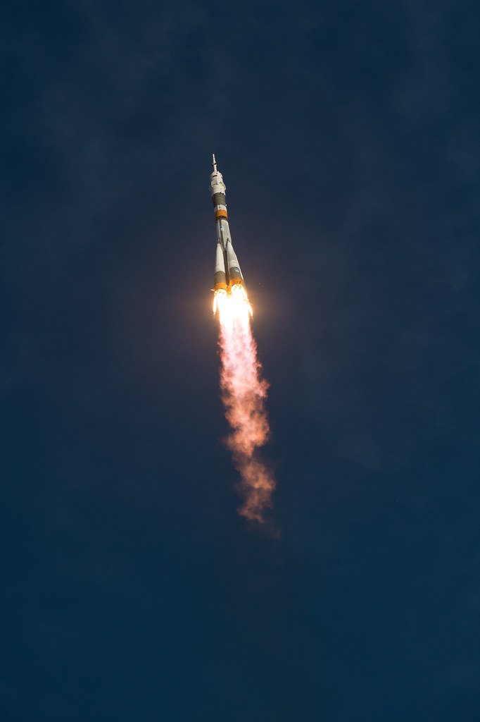 Expedition 33 Soyuz Launch (201210230011HQ)