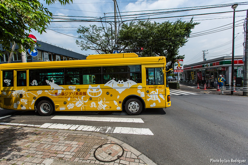 Autobús del museo Ghibli