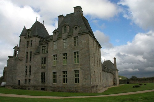 france castle brittany bretagne 29 château renaissance 16thcentury finistère monumenthistorique kerjean stgouvay
