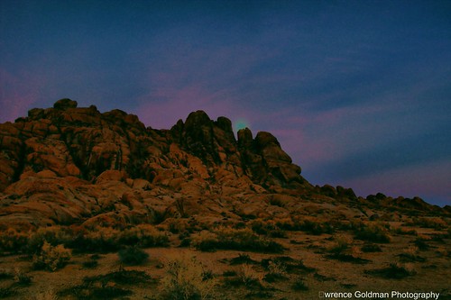 california nightphotography moonrise nightscapes rockformation alabamahills landscapephotography