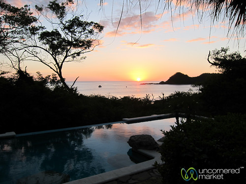 sunset swimmingpool nicaragua pacificcoast morgansrock nicaraguasunset morgansrockhaciendaecolodge pacificcoastnicaragua