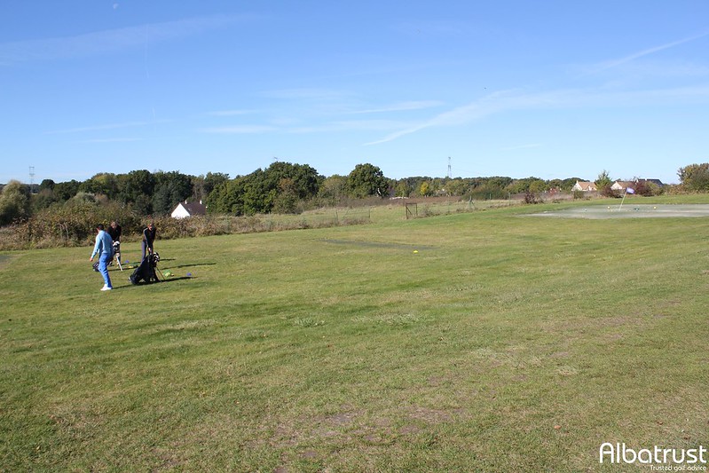photo du golf Exclusiv Golf de Courson Stade Français - UGOLF - Practice - Putting green
