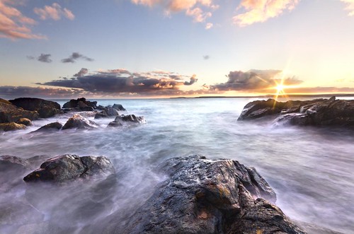 uk morning sea seascape sunrise canon dawn coast cornwall dramatic sunburst stives 60d