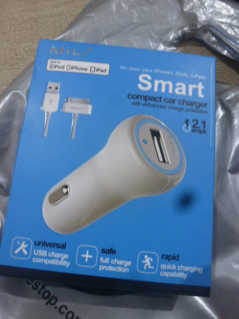 Smart car charger for iphone 5