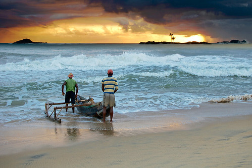 morning sea sun nature 35mm landscape island fisherman nikon madagascar vatomandry