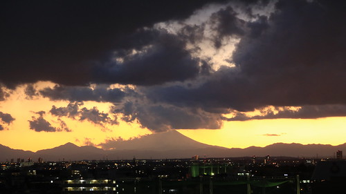 2012 Last Sunset with Mt.Fuji