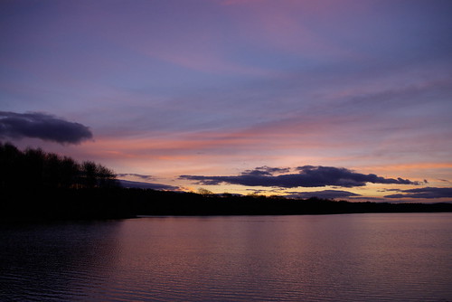 sunset sun sunlight reflection water clouds yorkshire leeds reservoir eccup eccupreservoir pentaxk100d pentaxart