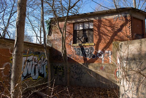 brick abandoned graffiti rust newengland ct dilapidated enfield blackpowder pumpstation scanticriver 06082 powderhollow hazardville
