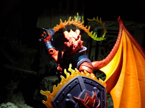 Top 10 Masters Of The Universe Classics Draego-Man's Fiery Whip