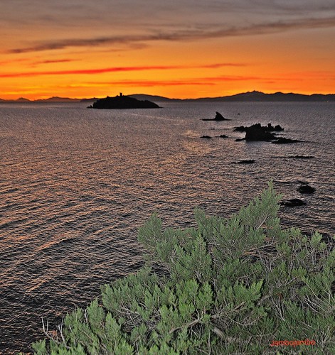sunset sea italy seascape italia tramonto mare tuscany toscana grosseto isola maremma castiglionedellapescaia isoladelba puntala scogliodellosparviero nikond5000 jambojambo