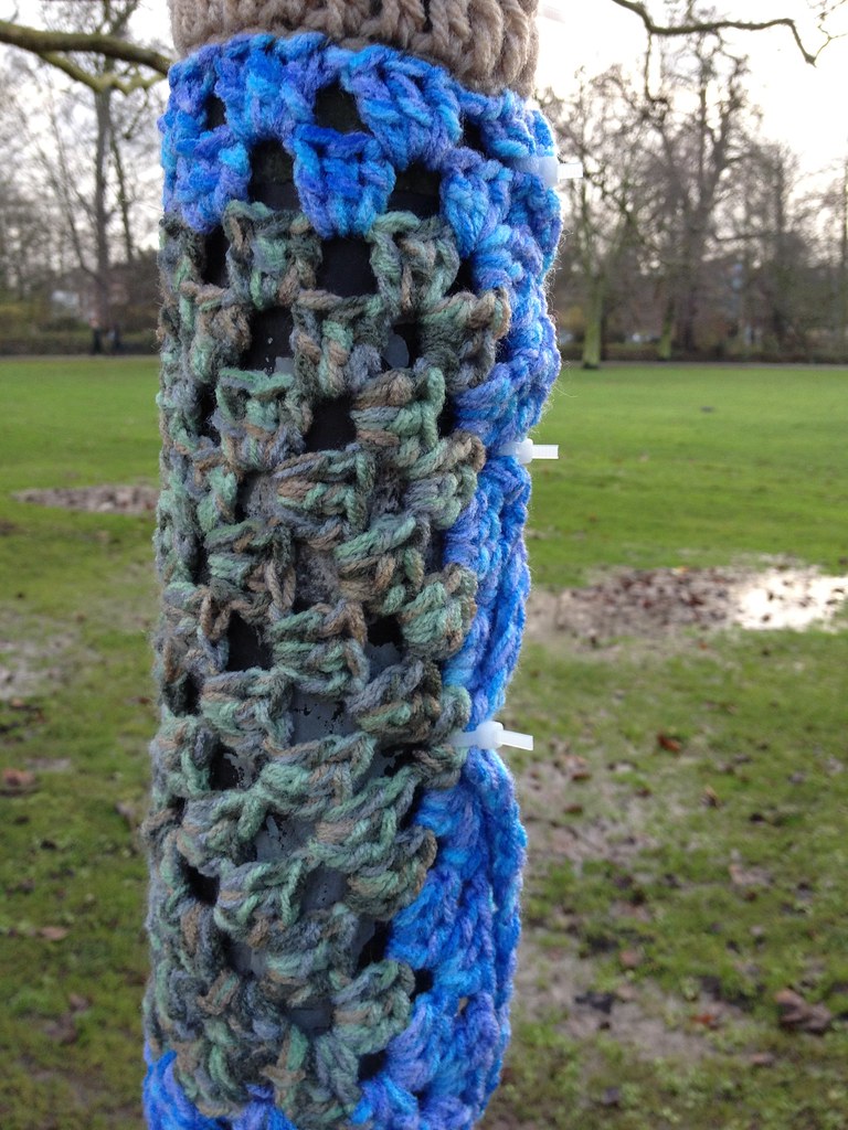 Art in Cambridge: Sixteen yarn-bombed lamp posts on Jesus Green