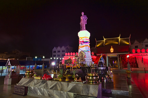 morning light sky statue nikon culture landmark d3 nakhonratchasima thaosuranari