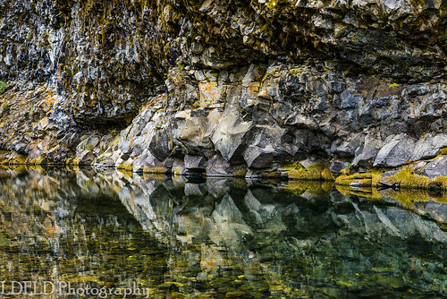 naches washington unitedstates us littlenachesriver fall river reflection littlenachesroad basalt cliff
