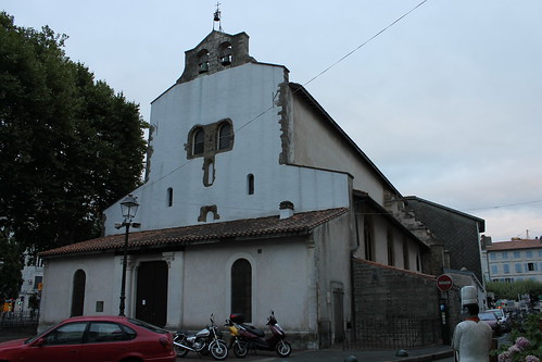 2012.08.02.355 - BAYONNE - Place Pereire - Église Saint-Esprit de Bayonne