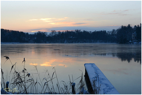 bayern germany cold daybreak lake winter wesling wessling