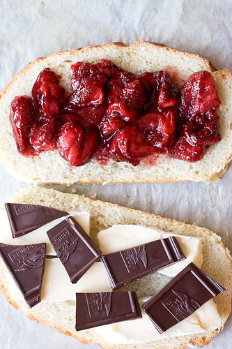 Roasted Strawberry Dark Chocolate Brie Grilled Cheese Sandwiches