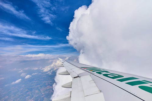 aereo cielo nuvole nuvola airplane clouds cloudy sky sony sony1018mm sel1018 sonya7m2 wideangle wide