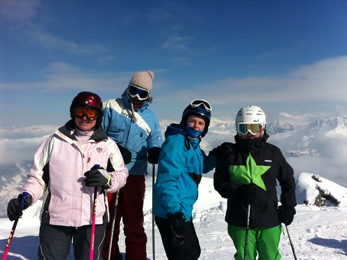Gruppe mit Adi (dem Skilehrer)