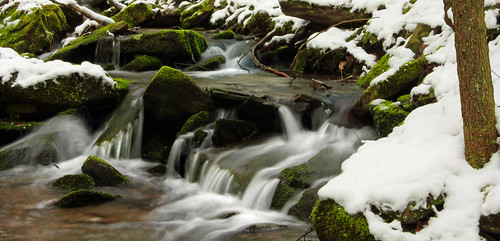 winter snow creek waterfall moss rocks stream pennsylvania falls cascades creativecommons sprucerun clintoncounty baldeaglestateforest