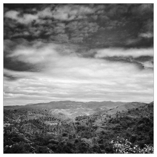 sky white mountain black green photo high day hdr siniloanlaguna uploaded:by=flickrmobile flickriosapp:filter=panda pandafilter