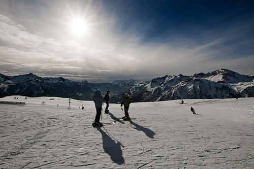 sky people sun mountain snow france mountains frozen skiing view snowboard frenchalps serrechevalier klaracolor