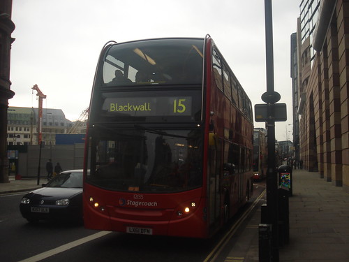 Stagecoach London 12135 on Route 15, Bank