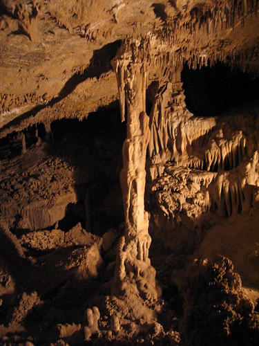 park usa montana state lewis clark cave stalagmite stalagtite caverns flowstone