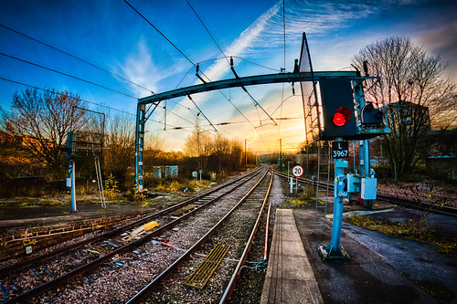 sunset oneaday traintracks rail railway photoaday redlight pictureaday photooftheday trainline project365 project3651 photoftheday project366 geocity camera:make=canon exif:make=canon exif:iso_speed=800 bestoftheday camera:model=canoneos450d geostate geocountrys exif:model=canoneos450d geo:lon=17727361111117 geo:lat=5383415
