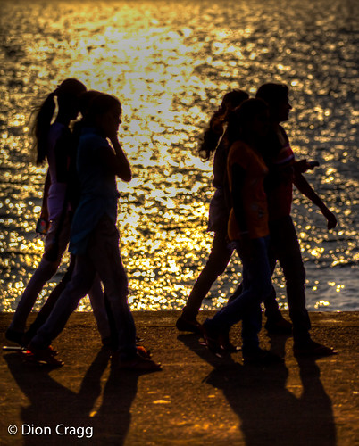 girls sunset portrait silhouette asian gold asia asians streetphotography srilanka hdr colombo srilankan asiangirls asianwomen digitalcameraclub asianportraits
