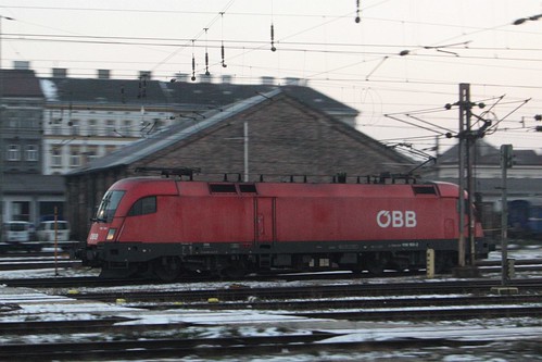 ÖBB Class 1116 electric locomotive stabled in the yard