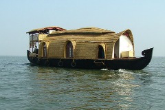 kerala backwater cruise