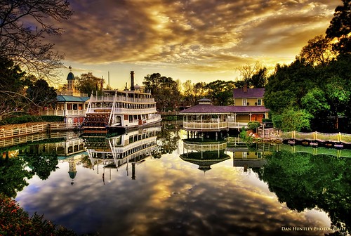 sunset sky reflection disney riverboat wdw waltdisneyworld magickingdom tomsawyerisland frontierland libertybelle