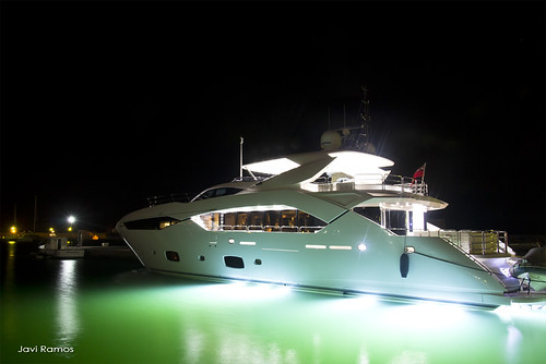 yacht motor elysium predator javi luxury ramos lujo almerimar elejido yate sunseeker javiramos predator130