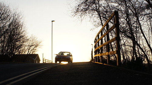 uk sunlight reflection tree car sunrise fence manchester lamppost daisynook failsworth mygearandme photographyforrecreation cutlerhillroad