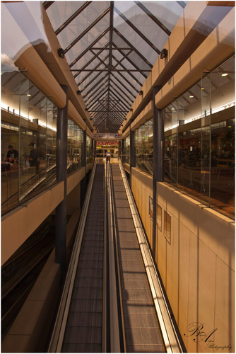 lines mall shopping nikon australia queensland arcitecture ipswich d90 ipswichqueensland brianaston escalatior perspectiveleading