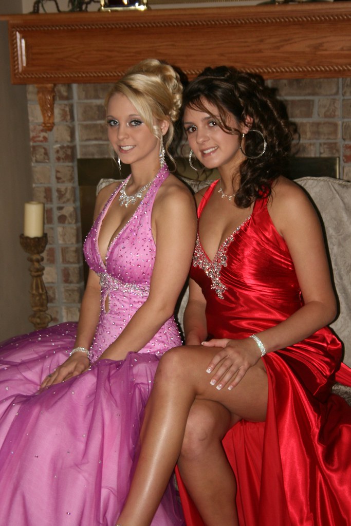 God this girl is so stunningly gorgeous in her red satin dress. 