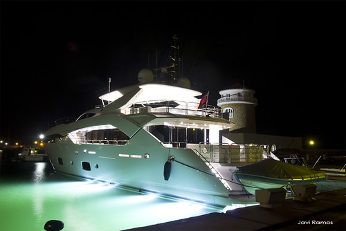 yacht motor elysium predator javi luxury ramos lujo almerimar elejido yate sunseeker javiramos predator130