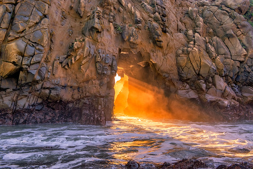 california sunset arch bigsur montereycounty sunrays pfeifferbeach pfeifferstatepark nikon2470mm keyholerock nikond800 goldengaterock