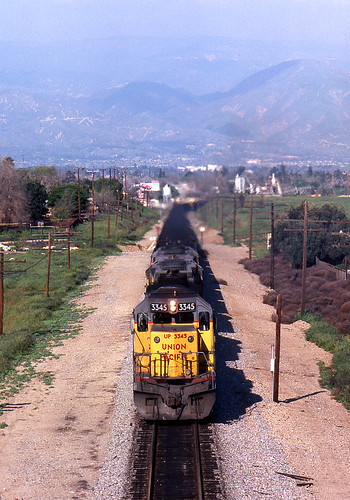 california santafe up bench trains unionpacific rialto emd sd402 atsf seconddistrict kaisersteel coaltrains