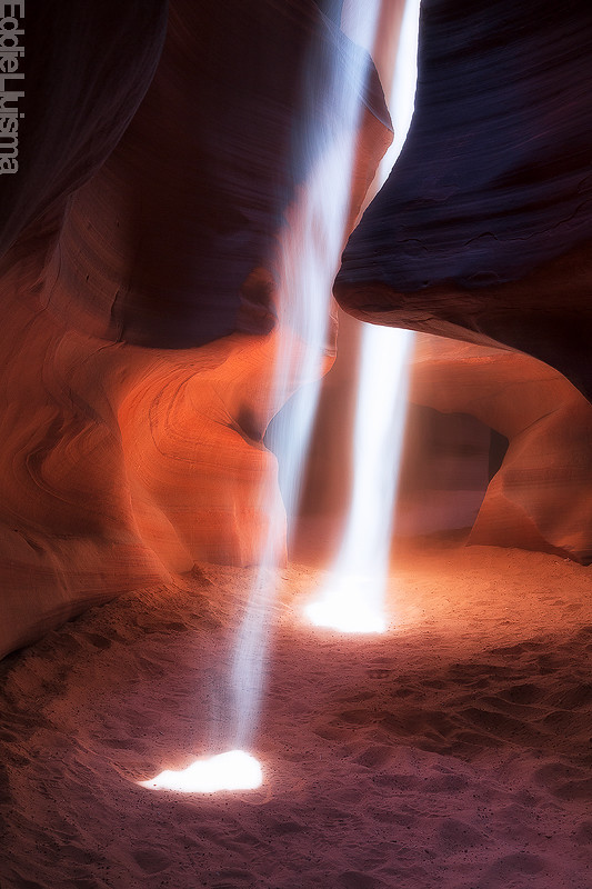Antelope Canyon light beam