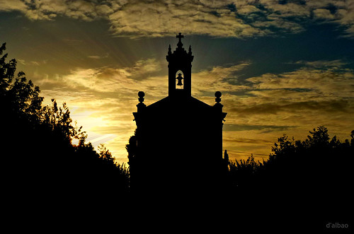 sunset cemetery silhouette backlight clouds contraluz atardecer lumix cementerio chapel galicia nubes silueta ocaso vigo capilla leicalens dalbao francodalbao